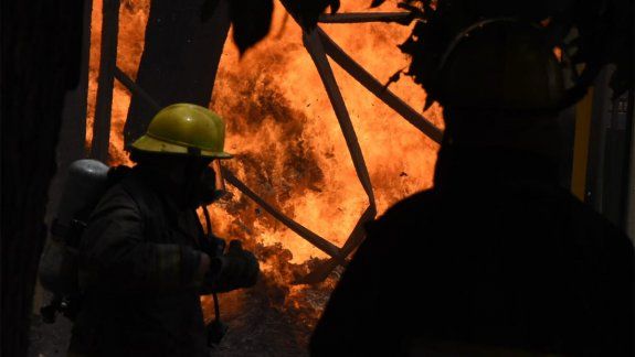 Dolor y solidaridad de políticos por el incendio en Cervi
