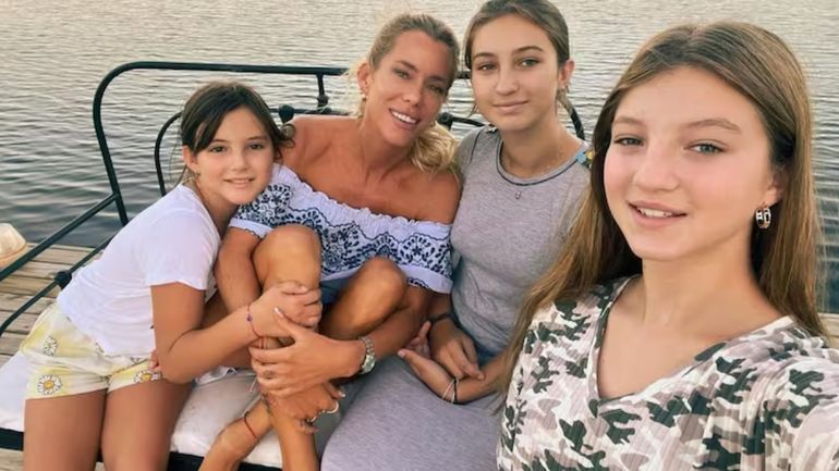 Cómo se pusieron las hijas de Nicole Neumann al adoptar un nuevo perro