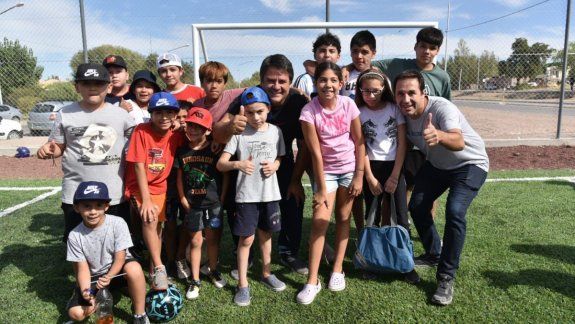 Gaido se comprometió a generar más espacios deportivos en los barrios
