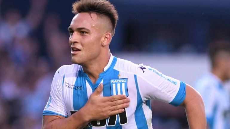 En Racing ríen y lloran: ganó pero perdió al Huevo