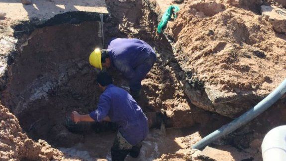 Otra vez los cruces por un caño de agua que se rompió