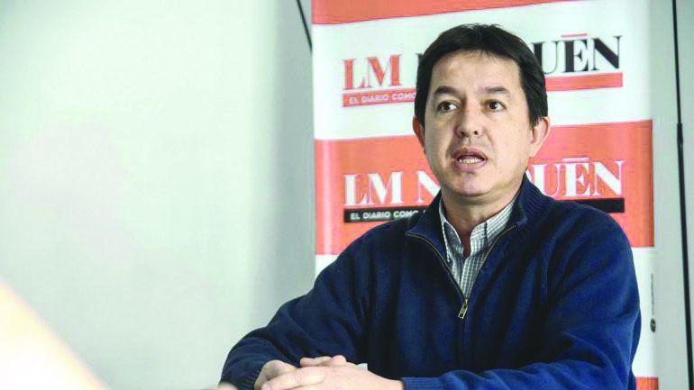 Mart&iacute;n Giusti, de Defensa Civil.