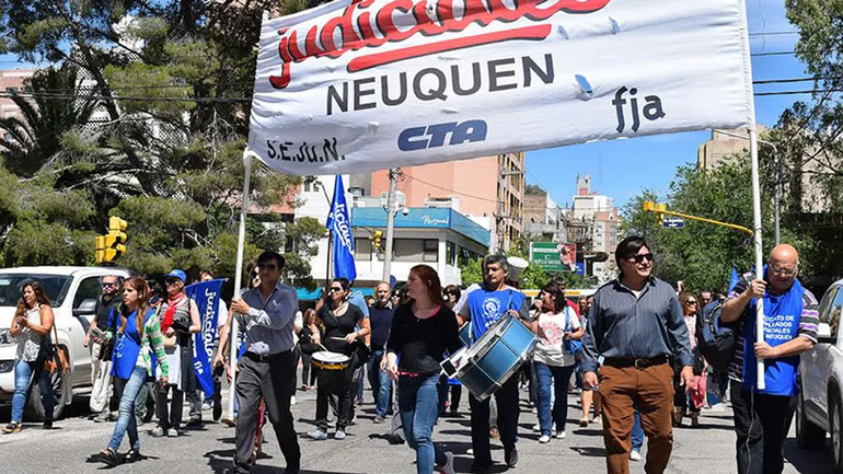 Judiciales están de paro en toda la provincia
