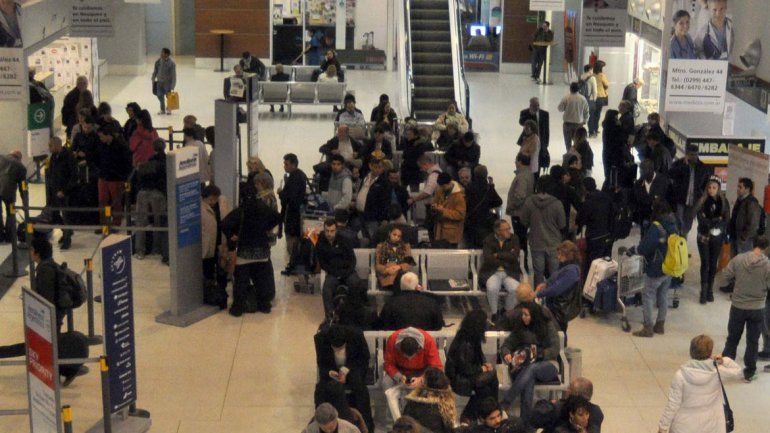 La mitad de los viajes se hacen por turismo