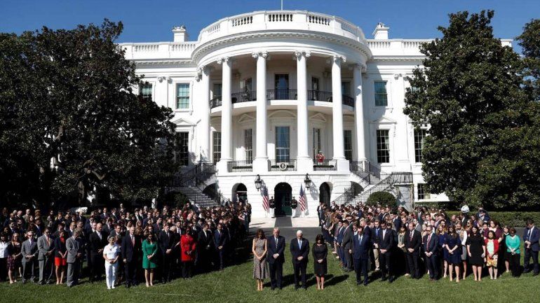 En la Casa Blanca se realizó un homenaje oficial a las 59 víctimas fatales de la masacre de Las Vegas.