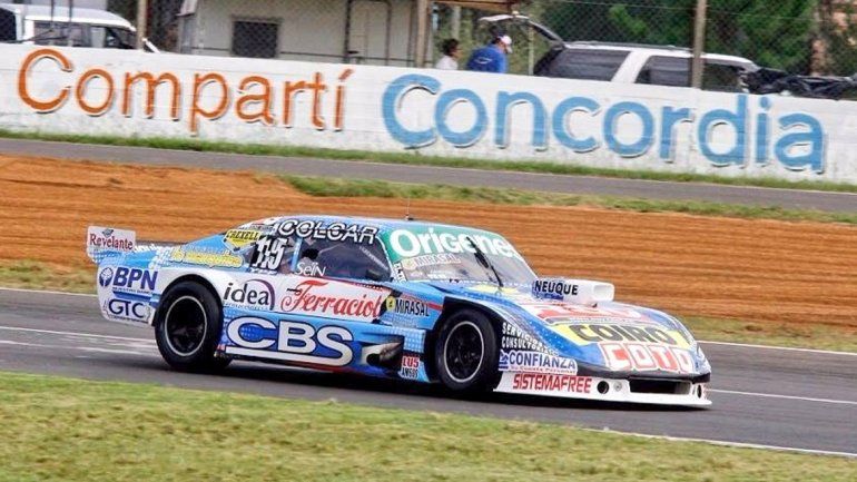 Rossi ganó la carrera y Camilo quedó en el puesto 21