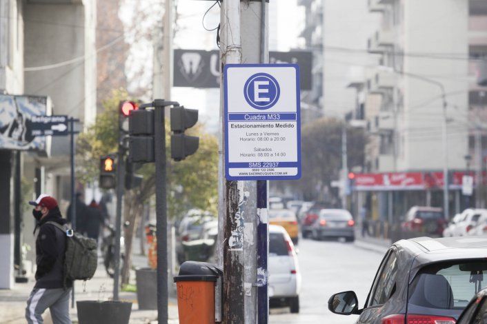 Extienden el estacionamiento y el boleto gratuito para el personal de salud