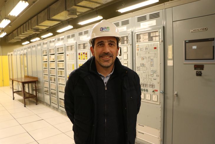 El CEO de AES Argentina, Martín Genesio, durante una recorrida en la central hidroeléctica de Alicura. Es una de las represas más importantes de Neuquén.