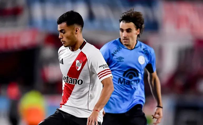 River vs. Belgrano de Córdoba.