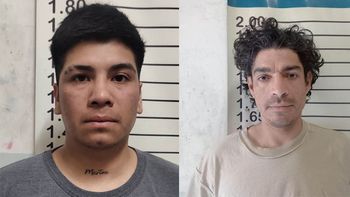 Prófugos. Carlos Peña, acusado de un aseinsto, y Emanuel Kovalow, quien un largo historial como ladrón, escaparon el miercoles de la Comisaría 4ta de Cipolletti. Prófugos. Carlos Peña, acusado de un aseinsto, y Emanuel Kovalow, quien un largo historial como ladrón, escaparon el miercoles de la Comisaría 4ta de Cipolletti.