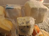 Ni film ni papel aluminio: el truco para conservar el queso como recién comprado