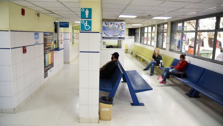 Alarma en el Castro Rendón: renunciaron cinco médicos de guardia