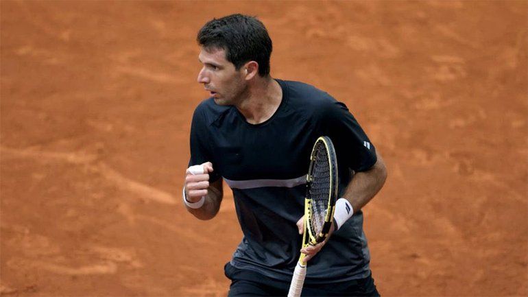 Delbonis, de la mano del cipoleño Hood, busca las semis