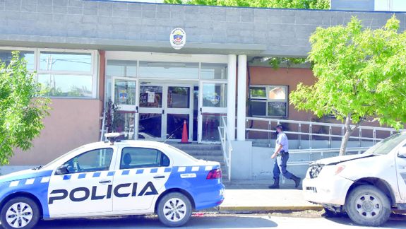 La denuncia por el robo fue radicada en la Comisaría Tercera de Neuquén.