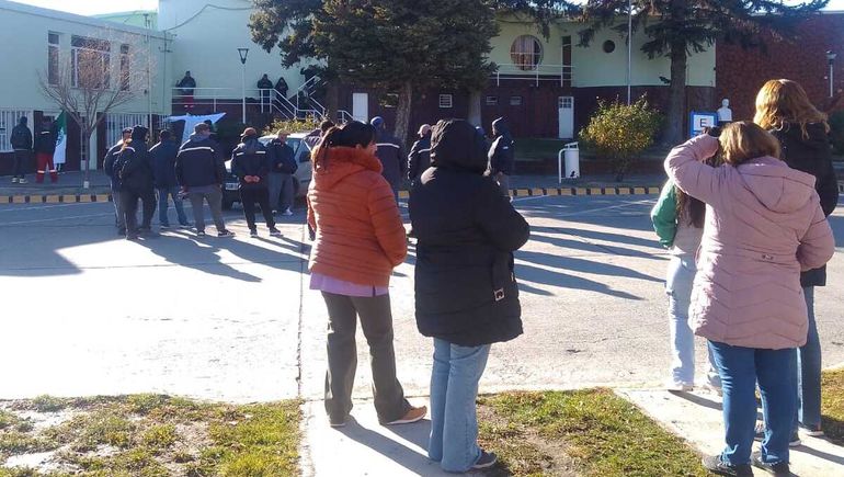 Municipales de ATE de Las Lajas iniciaron una toma por reclamo salarial