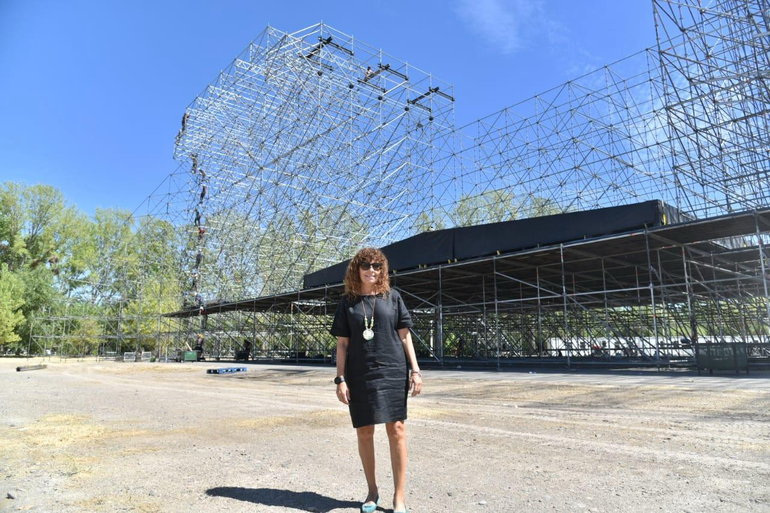 María Pasqualini anticipó novedades para la edición 2025 de la Fiesta de la Confluencia / Foto Prensa Municipio