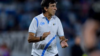 Gustavo Costas, entrenador de Racing, luego de una nueva victoria de su equipo. Gustavo Costas, entrenador de Racing, luego de una nueva victoria de su equipo.
