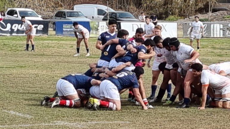 Al Azul le empataron sobre el final en el debut en el Top 8 Cuyano