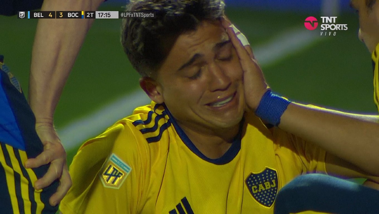 El Changuito Zeballos salió llorando de la cancha. El Changuito Zeballos salió llorando de la cancha.