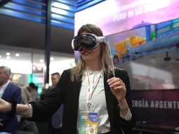 El stand de YPF revolucionó la AOG con gemelos digitales y realidad aumentada