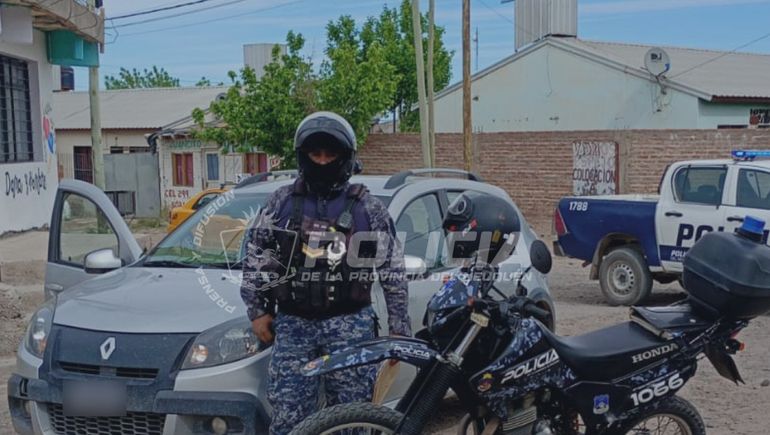 Peligrosa persecución entre Policía y ladrones permitió recuperar un auto robado en Cipolletti