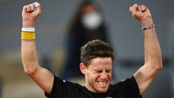 schwartzman dio el golpe ante thiem y esta en semis de roland garros schwartzman dio el golpe ante thiem y esta en semis de roland garros