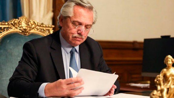 El Gobierno estiró la prohibición de despedir trabajadores
