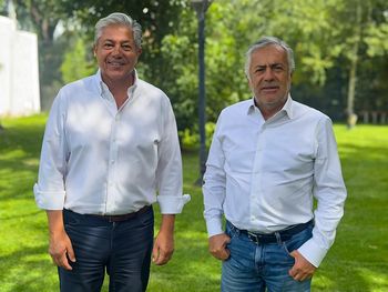 Rolando Figueroa y una reunión estrátegica con Cornejo. Rolando Figueroa y una reunión estrátegica con Cornejo.