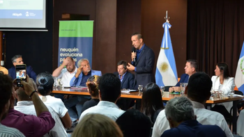 El ministro Jorge Tobares, en la presentación del balance de su cartera.