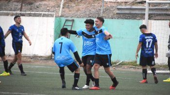 Matías San Martín el primer gol de Río Grande en su debut en el fútbol de Lifune. Matías San Martín el primer gol de Río Grande en su debut en el fútbol de Lifune.