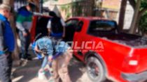 La Policía no solo trabajó sobre una propiedad sino también en un vehículo ligado al principal sospechoso. La Policía no solo trabajó sobre una propiedad sino también en un vehículo ligado al principal sospechoso.