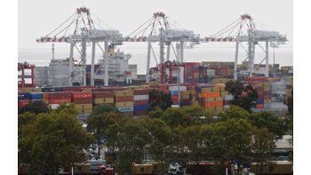 echan a tres funcionarios de puertos por la saladita k