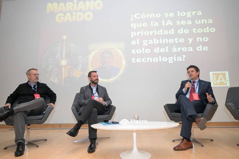 En Buenos Aires, Gaido participó del foro internacional CONECTA IA junto a líderes de todo el país