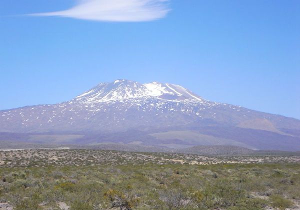 Rescatan a un andinista herido en el volcán Tromen