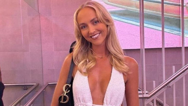 Una modelo de Only Fans terminó internada por un polémico desafío: de qué se trataba