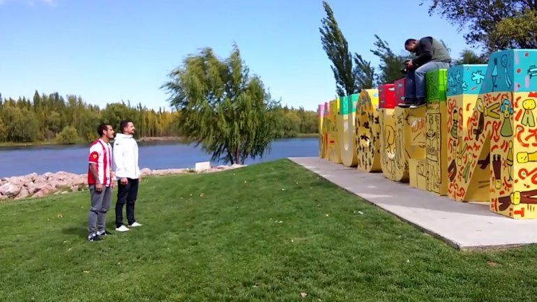 Dos de las figuras de los equipos regionales participaron de la producción de LM Neuquén.