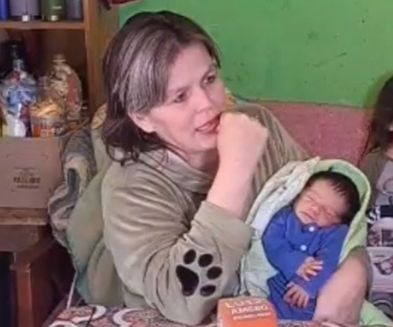 Mirta y su bebé Noah, de 17 días. Mirta y su bebé Noah, de 17 días.