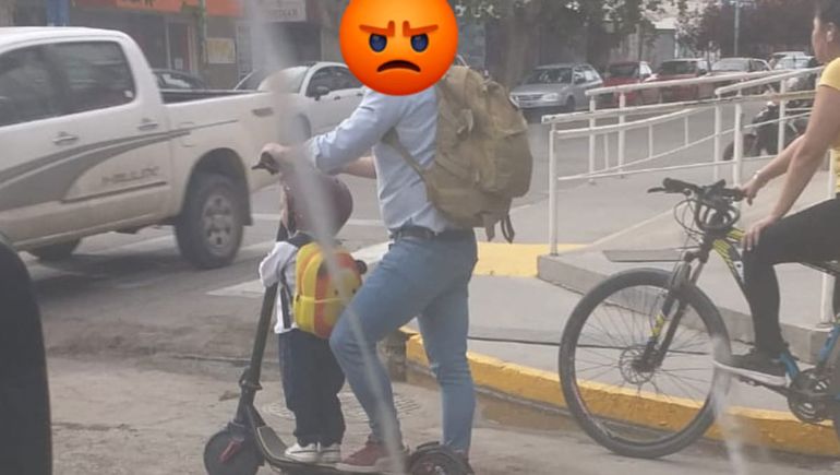 Iba con su hijo en monopatín por las calles del centro de Neuquén