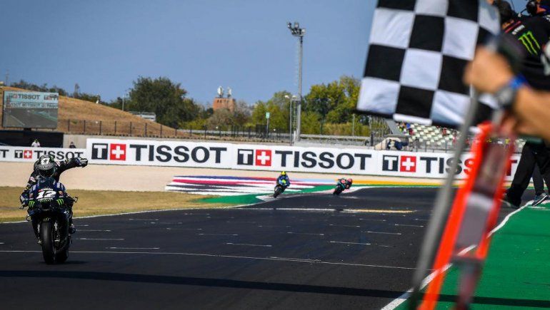 Maverick Vi&ntilde;ales (Yamaha) festej&oacute; en el Gran Premio de Emilia-Romagna de Moto GP en el circuito de Misano y consum&oacute; su octavo &eacute;xito en la categor&iacute;a.