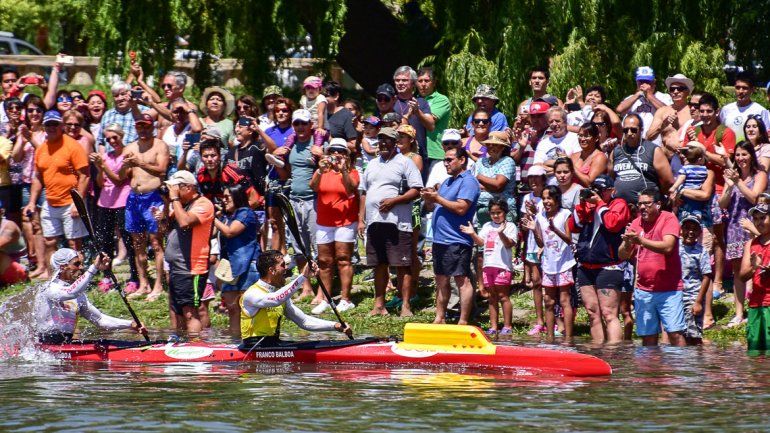 Franco y su hermano Dardo se quedaron con la 42ª edición de la tradicional regata rionegrina. El bote de Ceppron fue imparable.&nbsp;