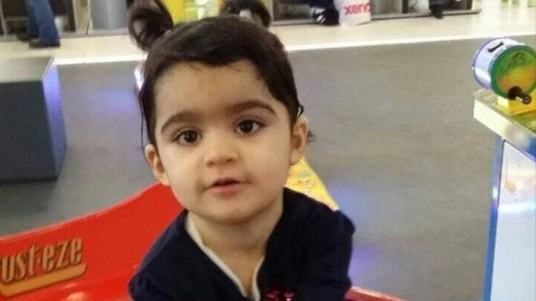 La pequeña iba en un convoy en el que viajaban migrantes ilegales.