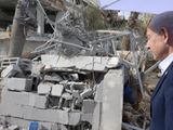 Benjamin Netanyahu en una zona de Israel alcanzada por misiles iraníes en los últimos días. 