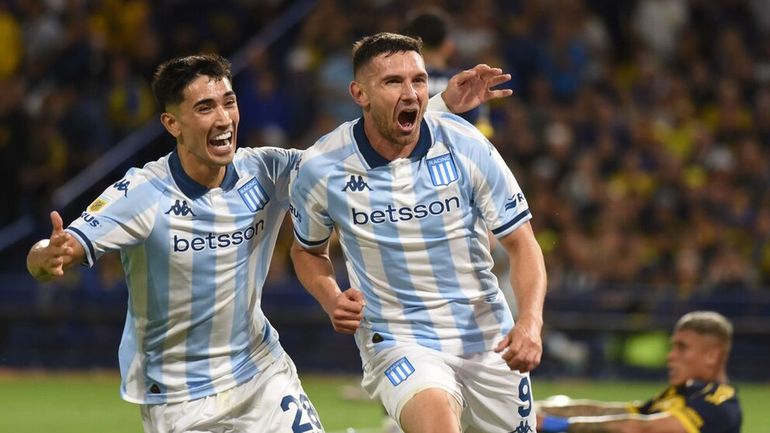 En un clásico picante, Racing le ganó a Boca y es el primer finalista del Torneo Clausura