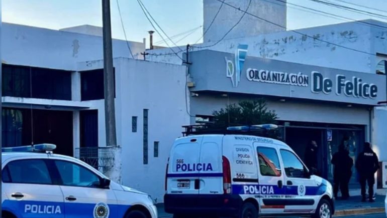El frente de la concesionaria de Rawson, en pleno centro comercial de la capital de Chubut. El frente de la concesionaria de Rawson, en pleno centro comercial de la capital de Chubut.