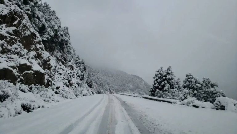 Acceso a Villa Lago Meliquina. Acceso a Villa Lago Meliquina.