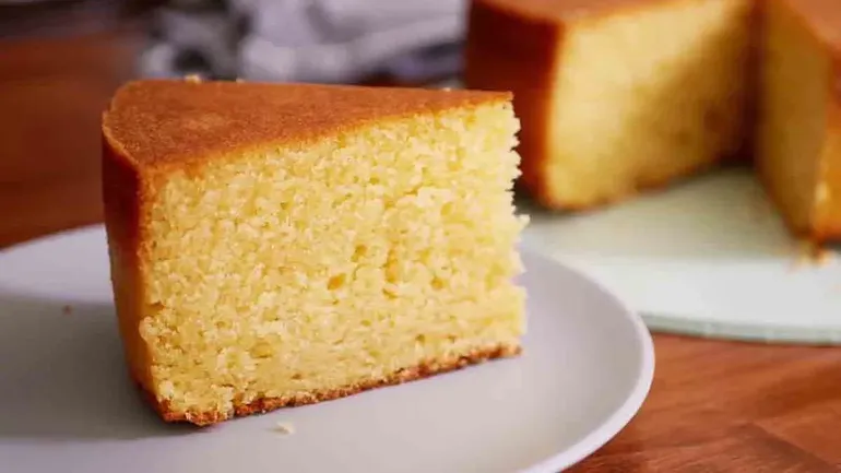 Un bizcochuelo casero es una torta fácil de elaborar, y el resultado es un bizcocho húmedo, alto y esponjoso. Un bizcochuelo casero es una torta fácil de elaborar, y el resultado es un bizcocho húmedo, alto y esponjoso.