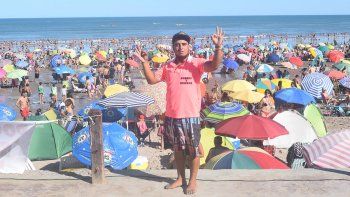 martin, el trotamundo que vende donas en las grutas martin, el trotamundo que vende donas en las grutas