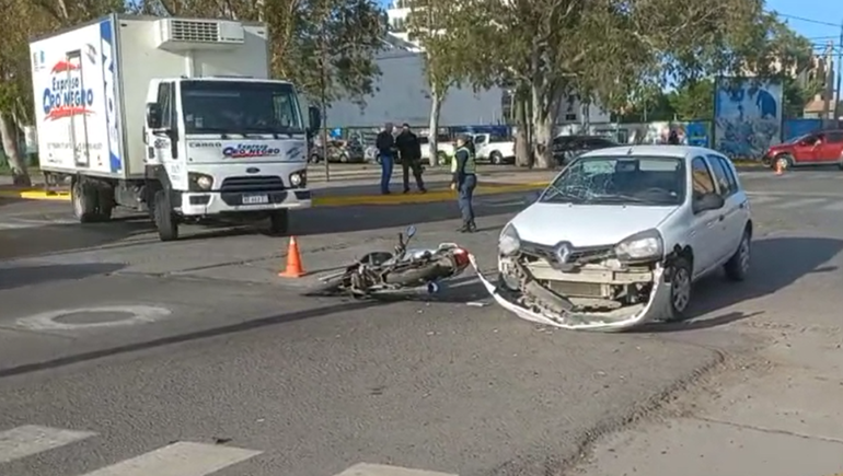 Violento choque en Avenida Olascoaga
