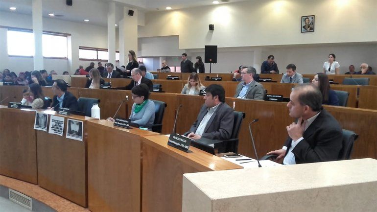 La polémica por los dichos de Albino se trasladó al Concejo