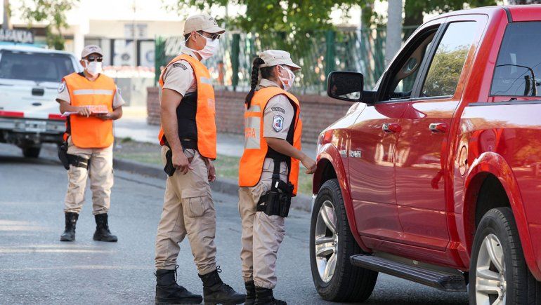 Las fuerzas detuvieron a 90 vivos por salir sin motivo y violar la cuarentena